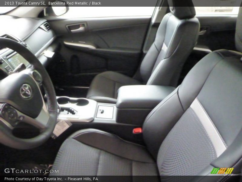 Barcelona Red Metallic / Black 2013 Toyota Camry SE