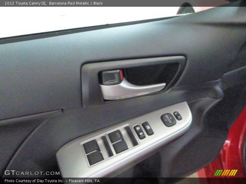 Barcelona Red Metallic / Black 2013 Toyota Camry SE