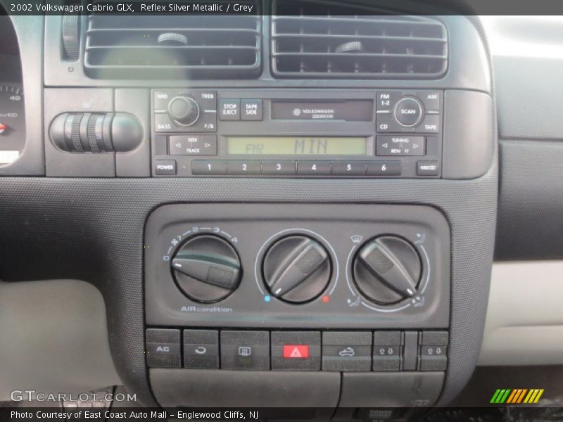 Reflex Silver Metallic / Grey 2002 Volkswagen Cabrio GLX