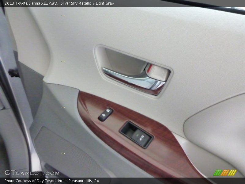 Silver Sky Metallic / Light Gray 2013 Toyota Sienna XLE AWD