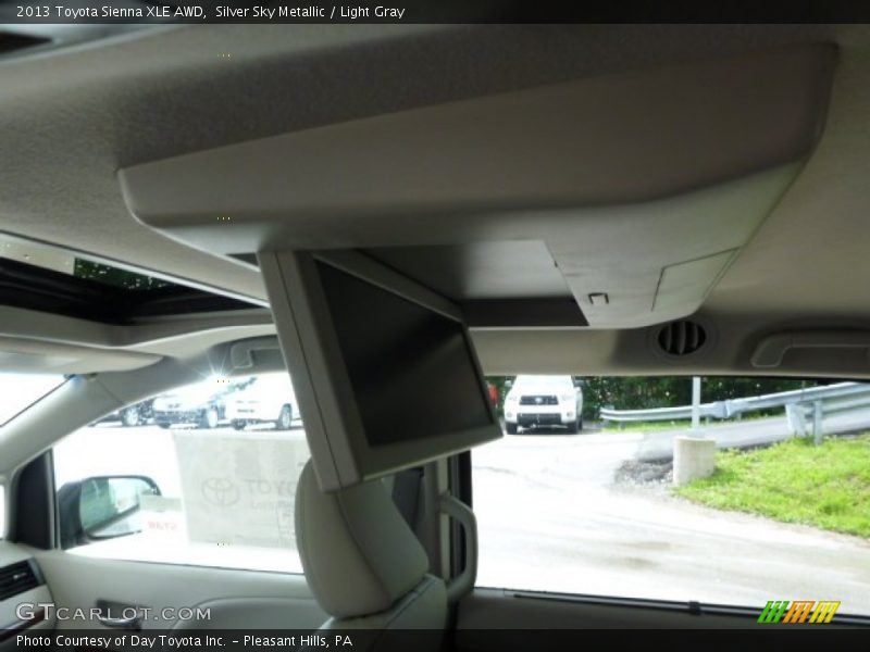 Silver Sky Metallic / Light Gray 2013 Toyota Sienna XLE AWD