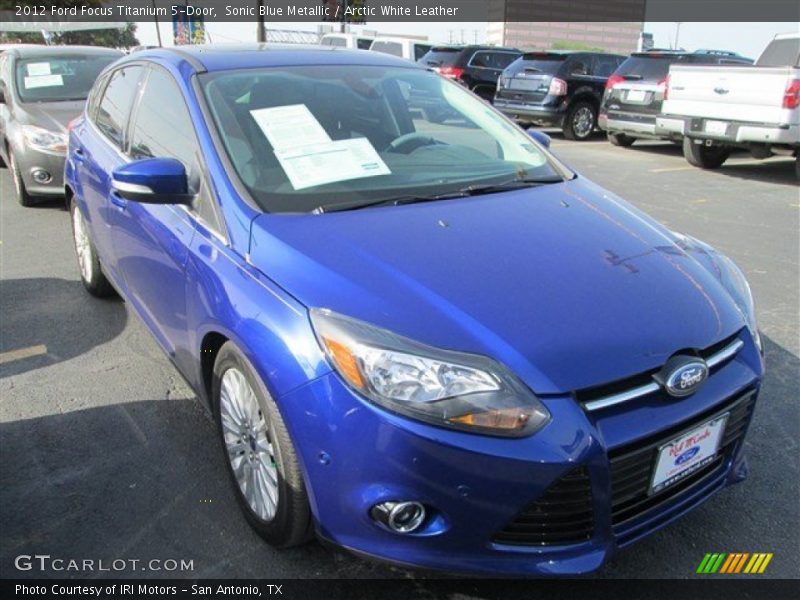 Sonic Blue Metallic / Arctic White Leather 2012 Ford Focus Titanium 5-Door