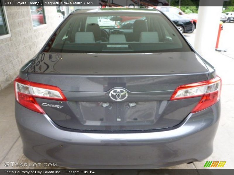Magnetic Gray Metallic / Ash 2013 Toyota Camry L