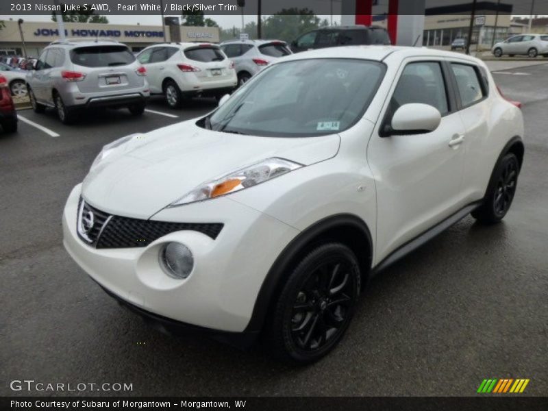 Pearl White / Black/Silver Trim 2013 Nissan Juke S AWD