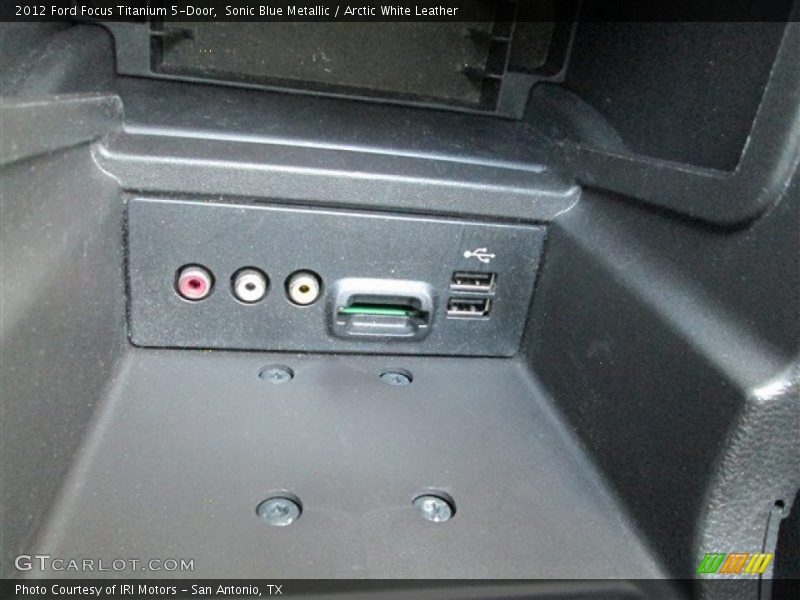 Sonic Blue Metallic / Arctic White Leather 2012 Ford Focus Titanium 5-Door