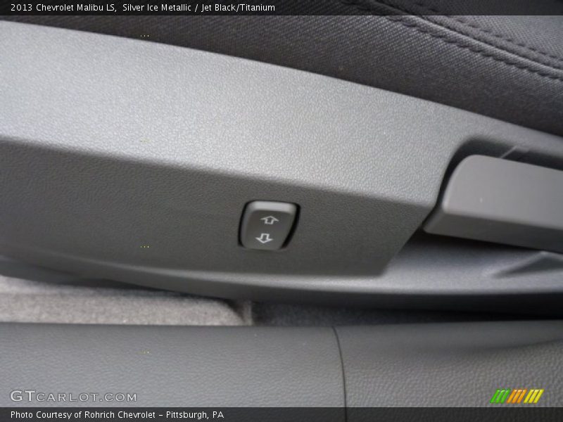 Silver Ice Metallic / Jet Black/Titanium 2013 Chevrolet Malibu LS