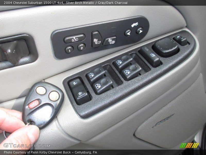 Silver Birch Metallic / Gray/Dark Charcoal 2004 Chevrolet Suburban 1500 LT 4x4