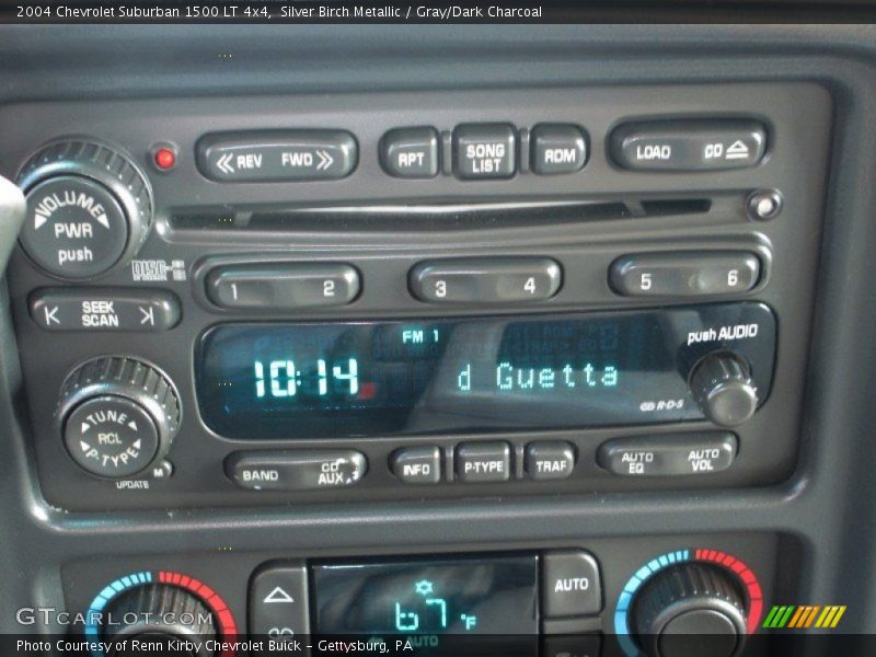 Silver Birch Metallic / Gray/Dark Charcoal 2004 Chevrolet Suburban 1500 LT 4x4