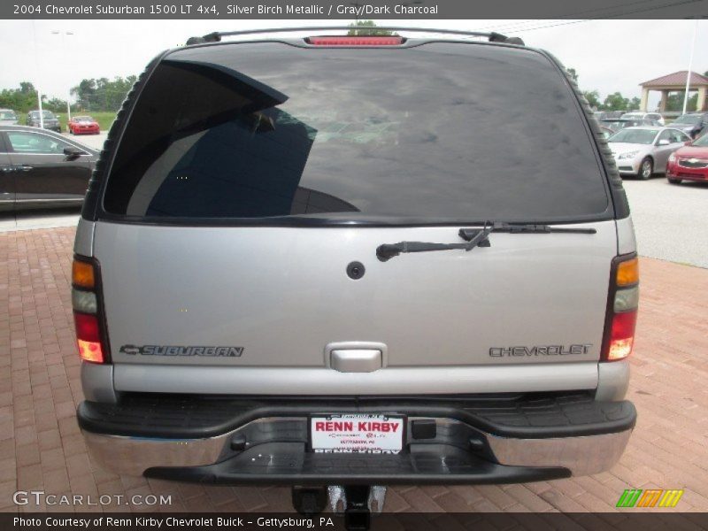 Silver Birch Metallic / Gray/Dark Charcoal 2004 Chevrolet Suburban 1500 LT 4x4