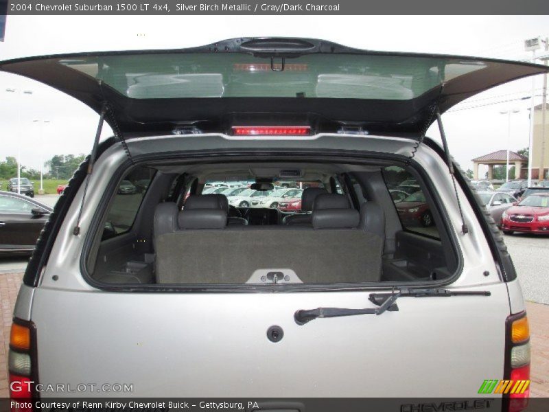 Silver Birch Metallic / Gray/Dark Charcoal 2004 Chevrolet Suburban 1500 LT 4x4
