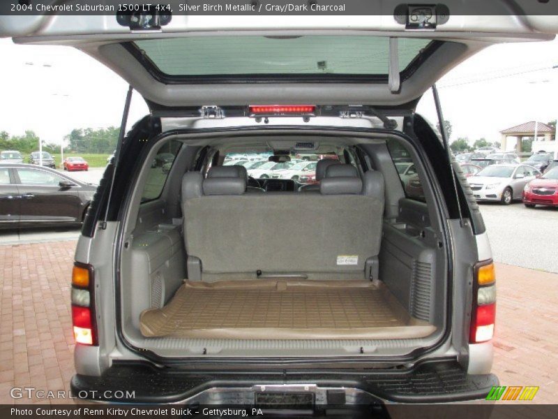 Silver Birch Metallic / Gray/Dark Charcoal 2004 Chevrolet Suburban 1500 LT 4x4