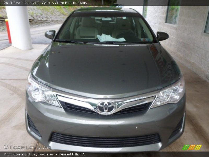 Cypress Green Metallic / Ivory 2013 Toyota Camry LE