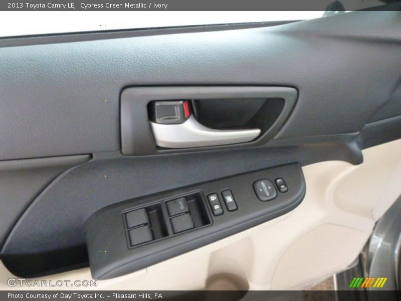Cypress Green Metallic / Ivory 2013 Toyota Camry LE