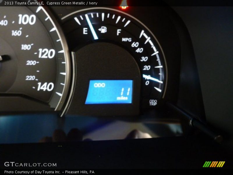 Cypress Green Metallic / Ivory 2013 Toyota Camry LE