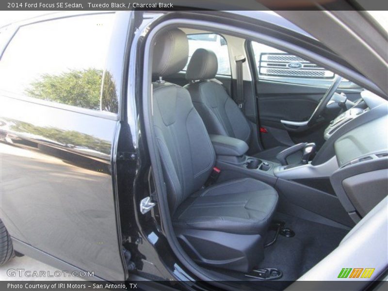 Tuxedo Black / Charcoal Black 2014 Ford Focus SE Sedan