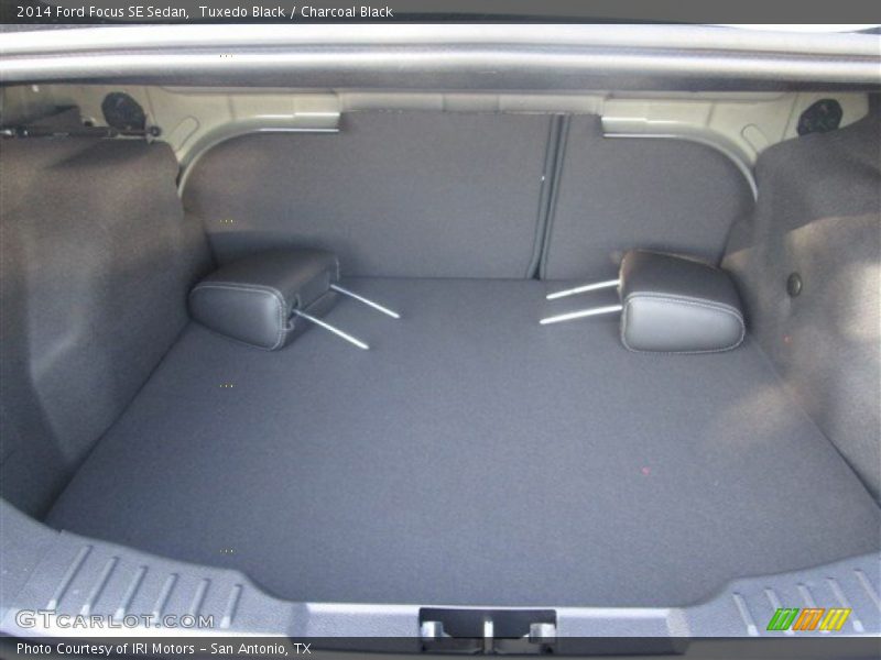 Tuxedo Black / Charcoal Black 2014 Ford Focus SE Sedan