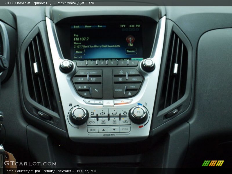 Summit White / Jet Black 2013 Chevrolet Equinox LT