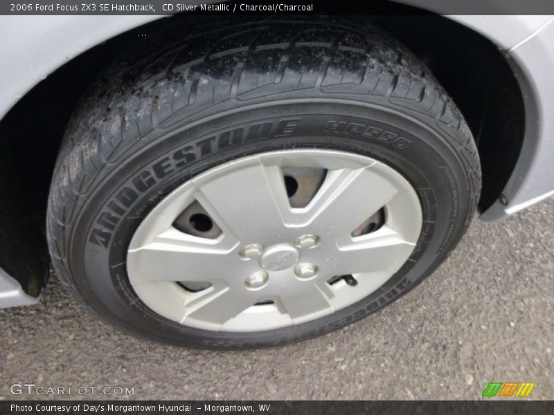 CD Silver Metallic / Charcoal/Charcoal 2006 Ford Focus ZX3 SE Hatchback