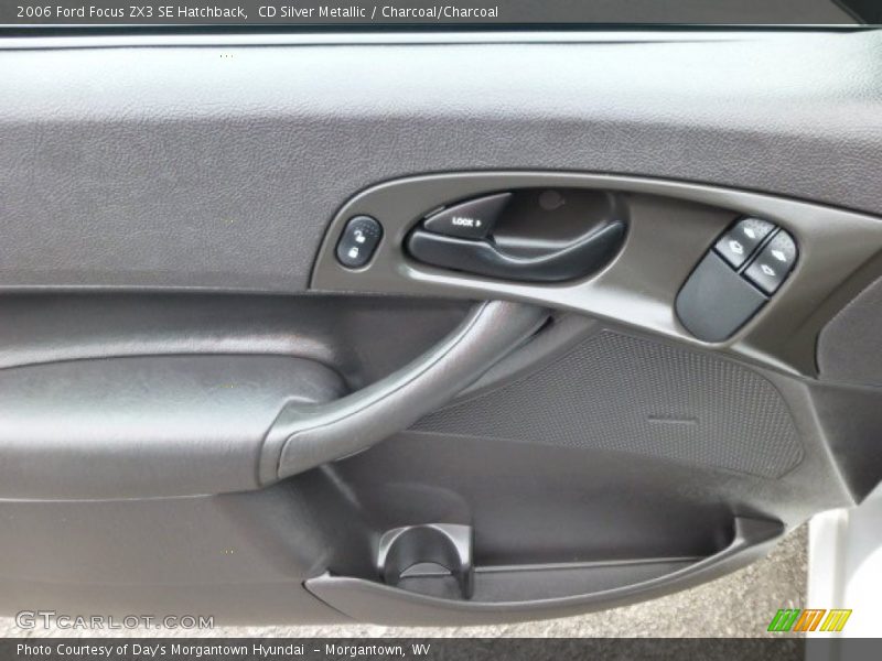 CD Silver Metallic / Charcoal/Charcoal 2006 Ford Focus ZX3 SE Hatchback