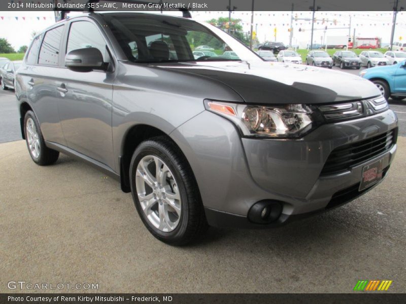 Mercury Gray Metallic / Black 2014 Mitsubishi Outlander SE S-AWC