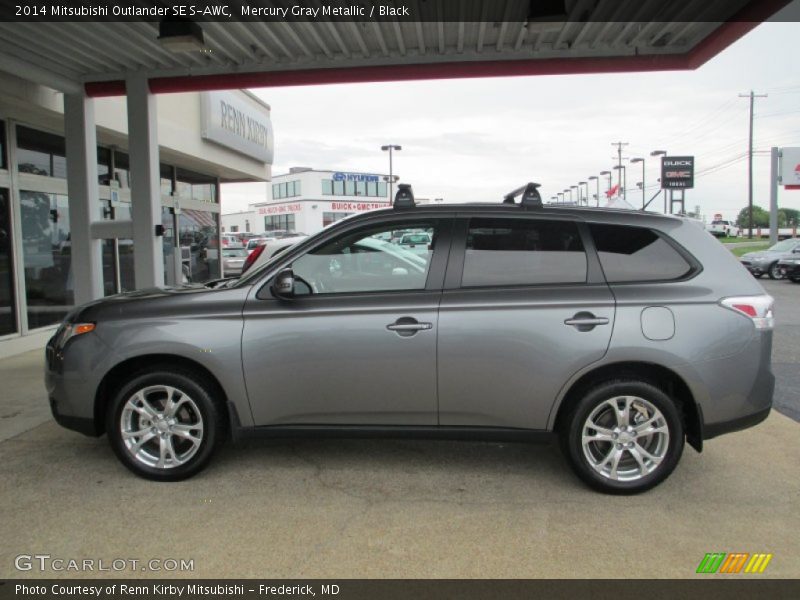 Mercury Gray Metallic / Black 2014 Mitsubishi Outlander SE S-AWC