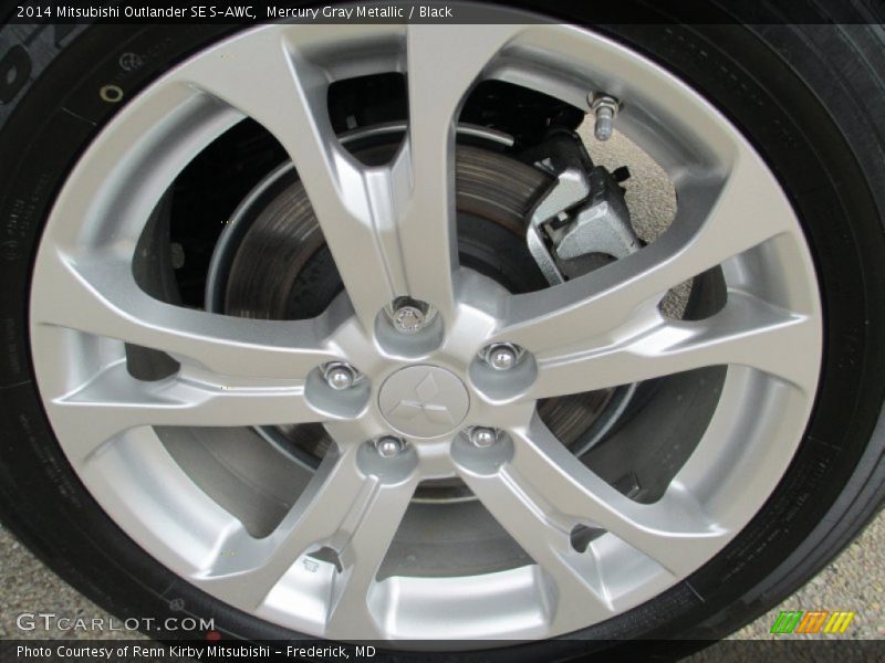 Mercury Gray Metallic / Black 2014 Mitsubishi Outlander SE S-AWC