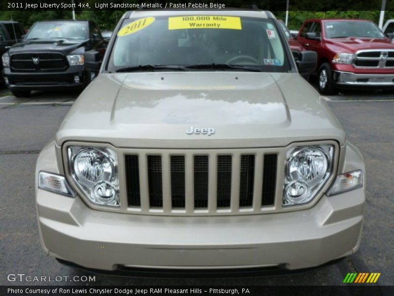 Light Sandstone Metallic / Pastel Pebble Beige 2011 Jeep Liberty Sport 4x4