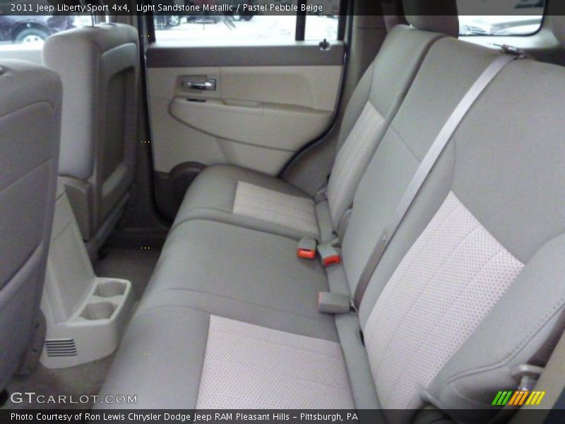 Light Sandstone Metallic / Pastel Pebble Beige 2011 Jeep Liberty Sport 4x4