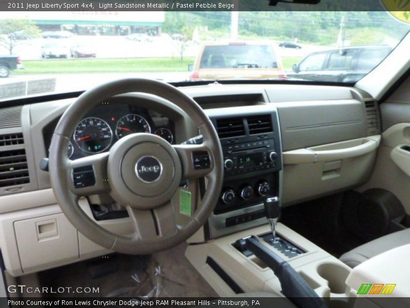 Light Sandstone Metallic / Pastel Pebble Beige 2011 Jeep Liberty Sport 4x4