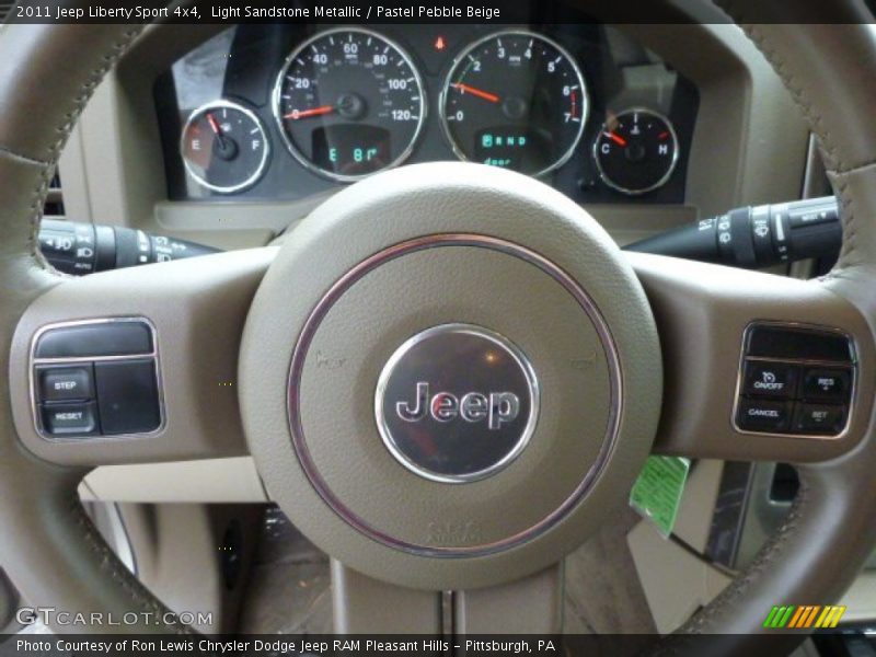 Light Sandstone Metallic / Pastel Pebble Beige 2011 Jeep Liberty Sport 4x4