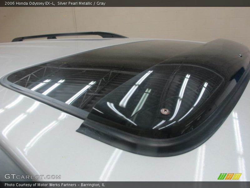 Silver Pearl Metallic / Gray 2006 Honda Odyssey EX-L