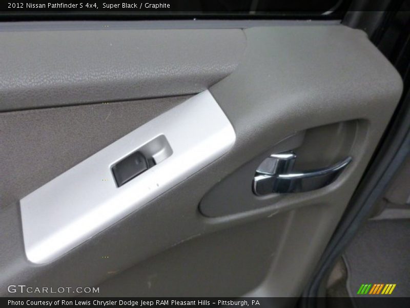 Super Black / Graphite 2012 Nissan Pathfinder S 4x4