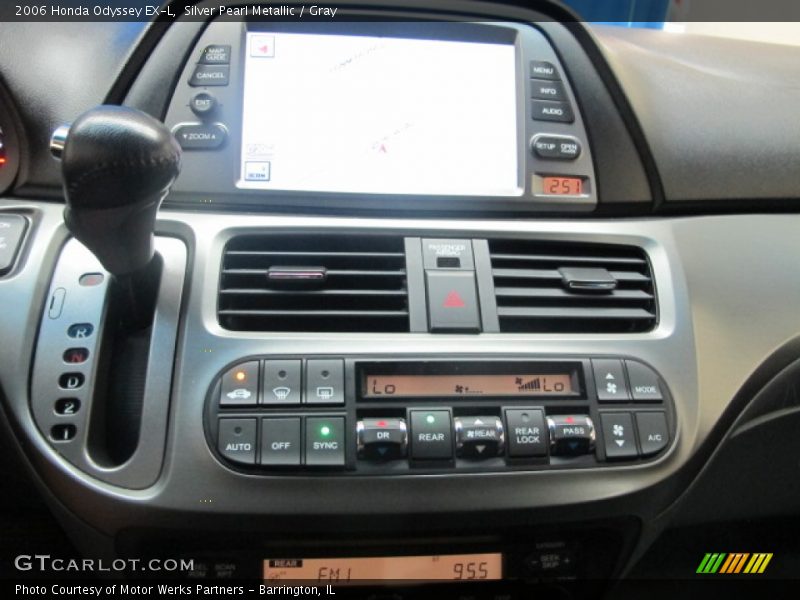 Silver Pearl Metallic / Gray 2006 Honda Odyssey EX-L