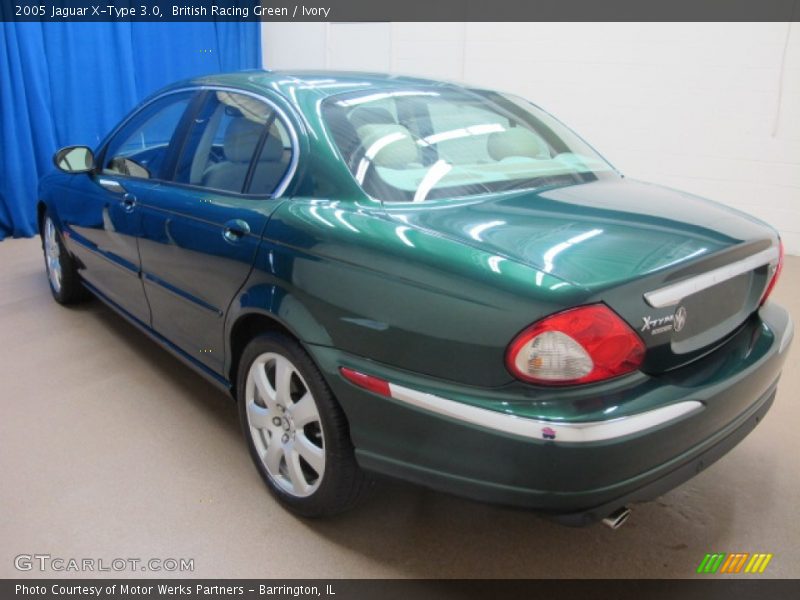 British Racing Green / Ivory 2005 Jaguar X-Type 3.0
