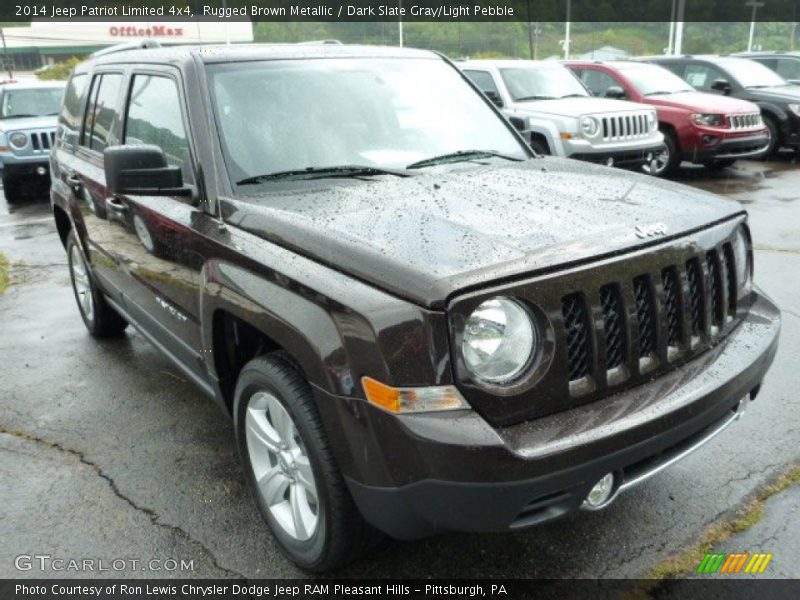 Front 3/4 View of 2014 Patriot Limited 4x4