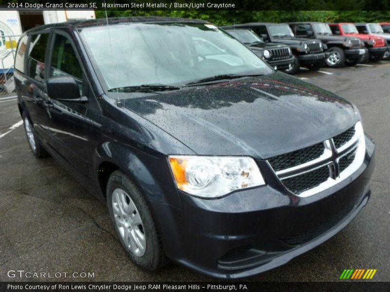 Maximum Steel Metallic / Black/Light Graystone 2014 Dodge Grand Caravan SE