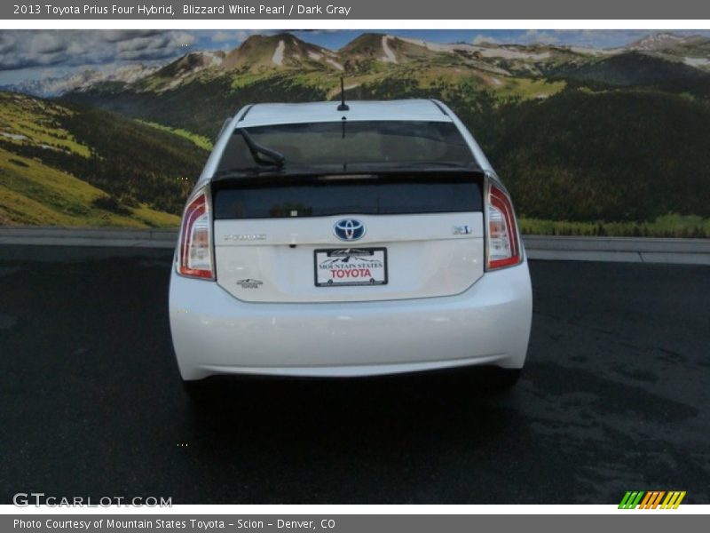 Blizzard White Pearl / Dark Gray 2013 Toyota Prius Four Hybrid