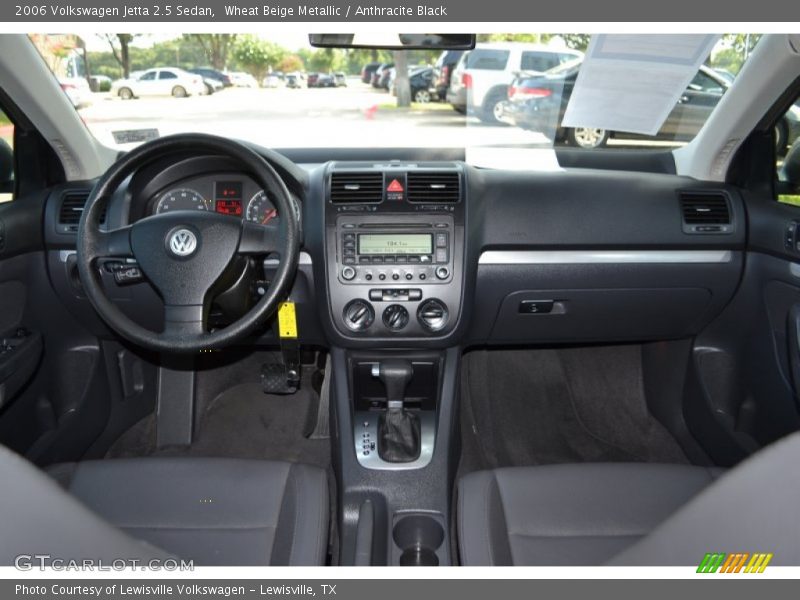 Wheat Beige Metallic / Anthracite Black 2006 Volkswagen Jetta 2.5 Sedan