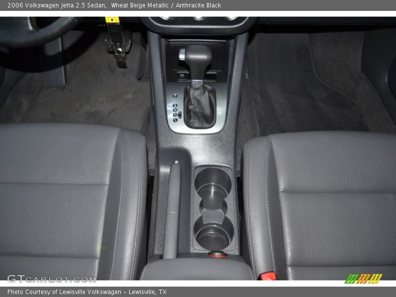Wheat Beige Metallic / Anthracite Black 2006 Volkswagen Jetta 2.5 Sedan