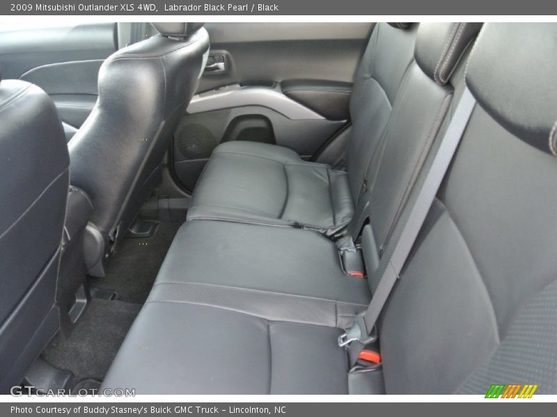 Labrador Black Pearl / Black 2009 Mitsubishi Outlander XLS 4WD