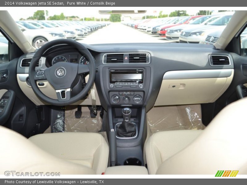 Dashboard of 2014 Jetta SE Sedan