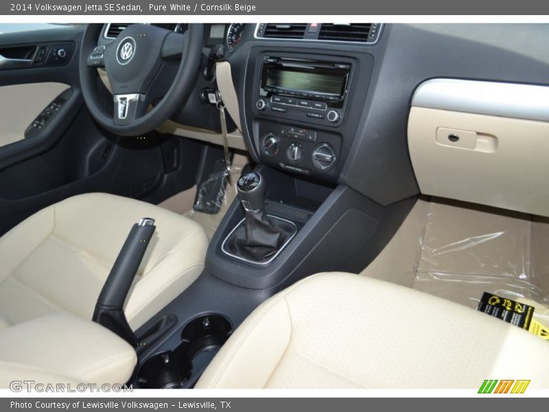 Pure White / Cornsilk Beige 2014 Volkswagen Jetta SE Sedan