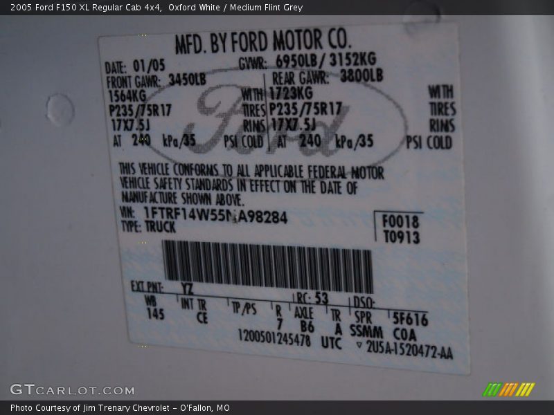Oxford White / Medium Flint Grey 2005 Ford F150 XL Regular Cab 4x4