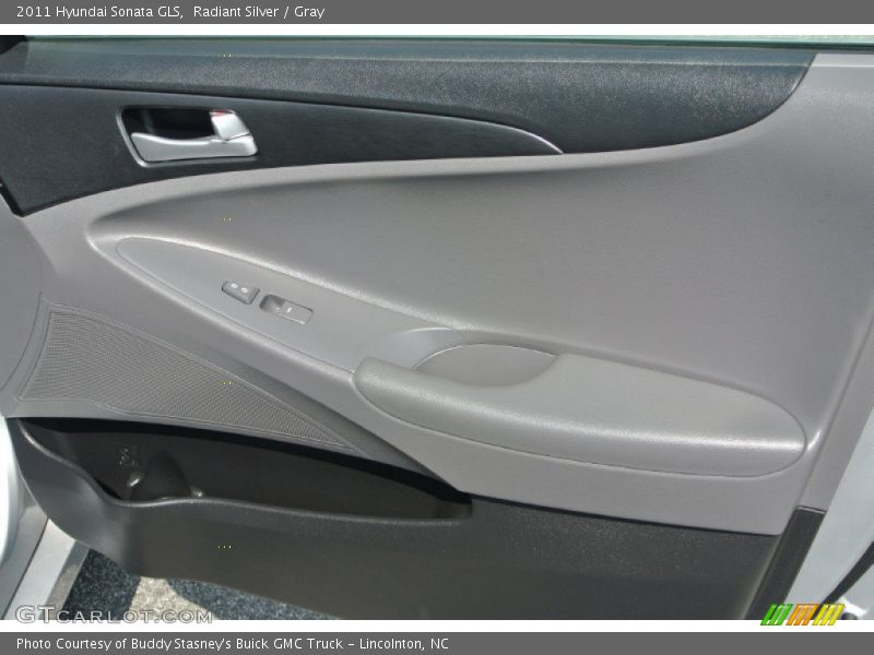 Radiant Silver / Gray 2011 Hyundai Sonata GLS