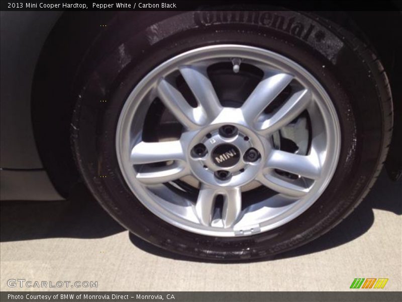 Pepper White / Carbon Black 2013 Mini Cooper Hardtop