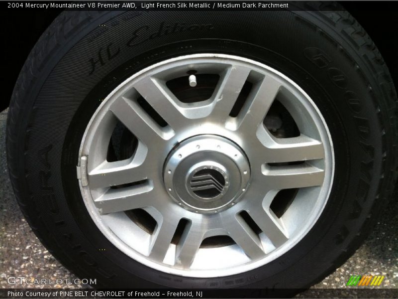  2004 Mountaineer V8 Premier AWD Wheel