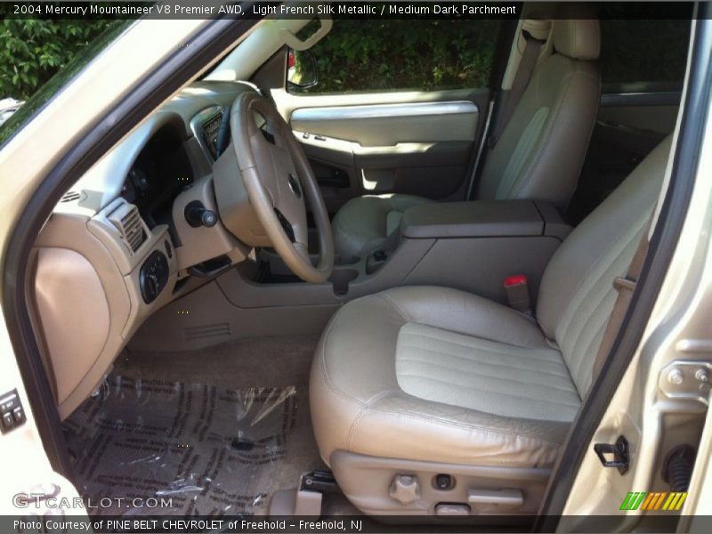 Front Seat of 2004 Mountaineer V8 Premier AWD