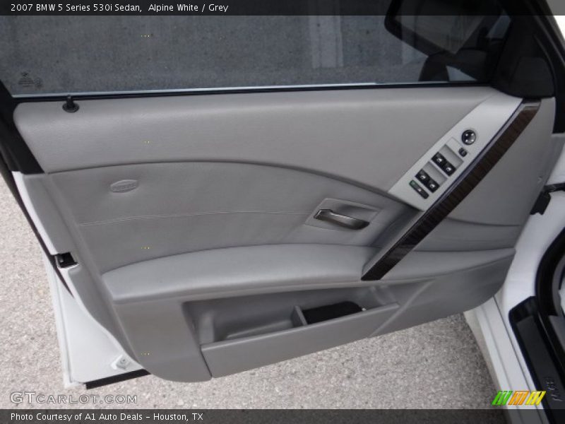 Alpine White / Grey 2007 BMW 5 Series 530i Sedan