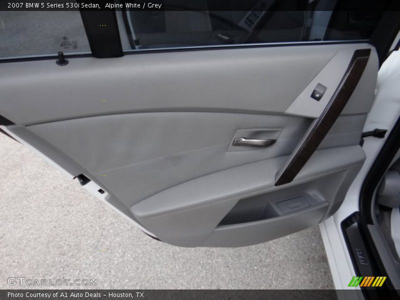Alpine White / Grey 2007 BMW 5 Series 530i Sedan