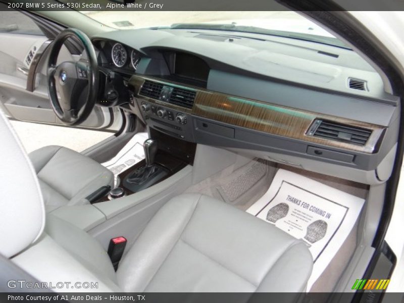 Alpine White / Grey 2007 BMW 5 Series 530i Sedan